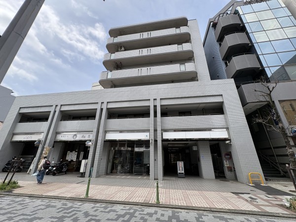 藤沢市藤沢、中古マンションの外観画像です