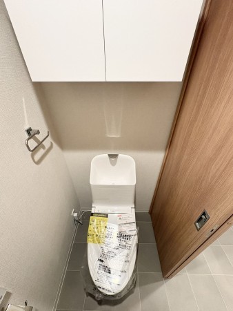 藤沢市藤沢、中古マンションのトイレ画像です