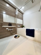 藤沢市大鋸、中古マンションの風呂画像です