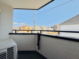 藤沢市湘南台、新築一戸建てのバルコニー画像です