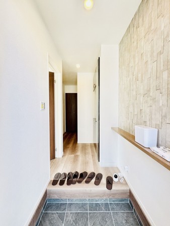 藤沢市湘南台、新築一戸建ての玄関画像です