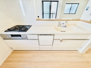 藤沢市湘南台、新築一戸建てのキッチン画像です