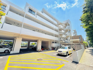 藤沢市大鋸、中古マンションの外観画像です