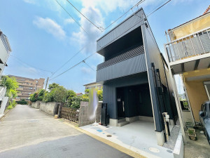 藤沢市藤が岡、新築一戸建ての外観画像です
