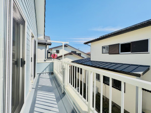 藤沢市遠藤、中古一戸建てのバルコニー画像です