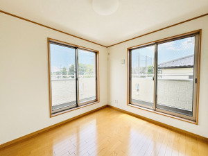 藤沢市打戻、中古一戸建ての寝室画像です