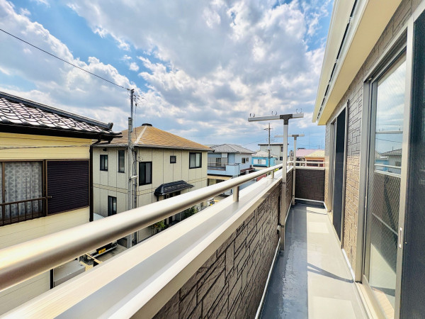藤沢市打戻、中古一戸建てのバルコニー画像です
