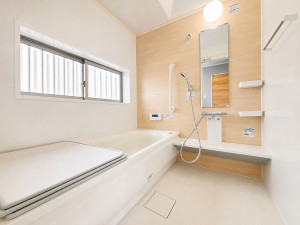 藤沢市円行、中古一戸建ての風呂画像です