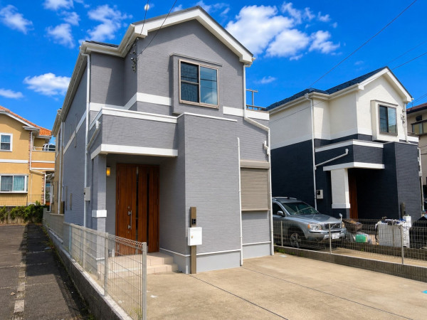 藤沢市円行、中古一戸建ての外観画像です