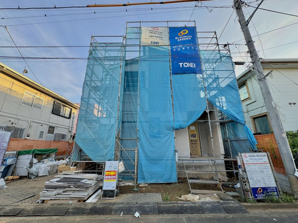 藤沢市遠藤、新築一戸建ての外観画像です