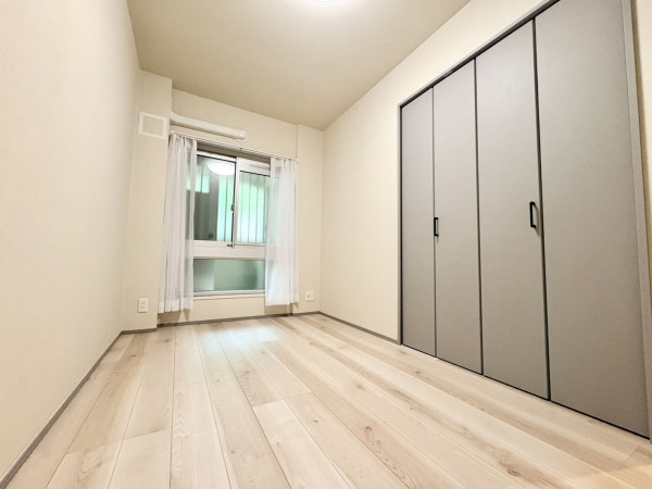 藤沢市辻堂太平台、中古マンションの寝室画像です