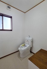 塩尻市大字広丘、中古一戸建てのトイレ画像です