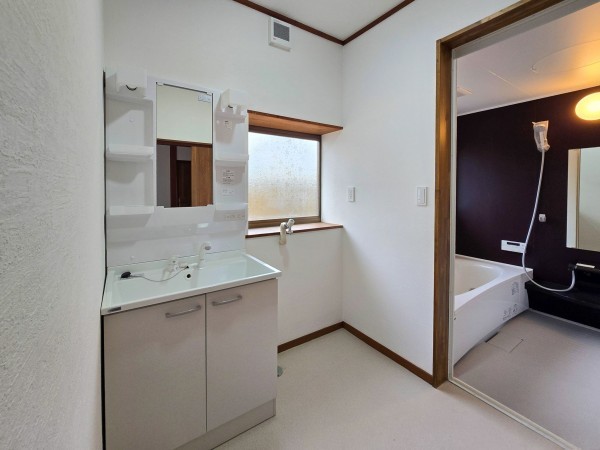 塩尻市大字広丘、中古一戸建ての画像です