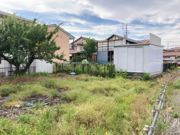 松本市沢村、土地の前面道路を含む現地写真画像です
