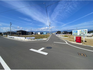 松本市村井町南、土地の前面道路を含む現地写真画像です