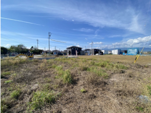 松本市村井町南、土地の前面道路を含む現地写真画像です