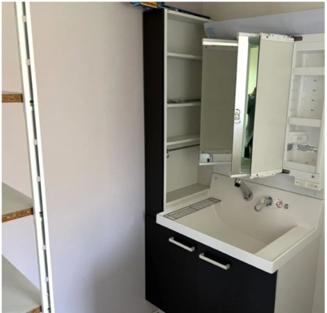 松本市並柳、中古一戸建ての洗面画像です