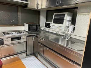 塩尻市大字広丘、中古一戸建てのキッチン画像です