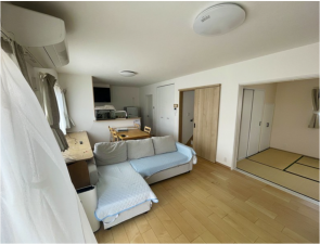 安曇野市豊科、中古一戸建ての居間画像です