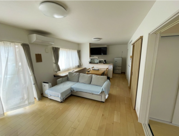 安曇野市豊科、中古一戸建ての居間画像です