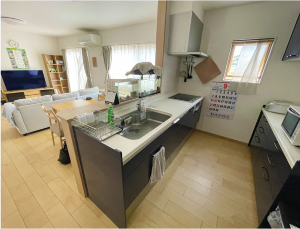 安曇野市豊科、中古一戸建てのキッチン画像です