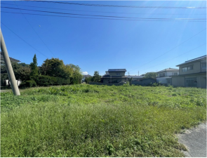 松本市大字島内、土地の前面道路を含む現地写真画像です