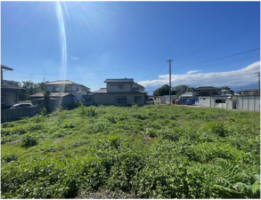 松本市大字島内、土地の前面道路を含む現地写真画像です