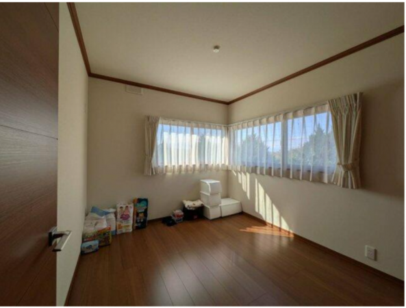 塩尻市大字広丘、中古一戸建ての寝室画像です