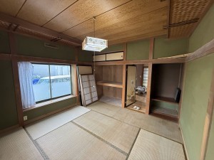 塩尻市大門、中古一戸建ての居間画像です