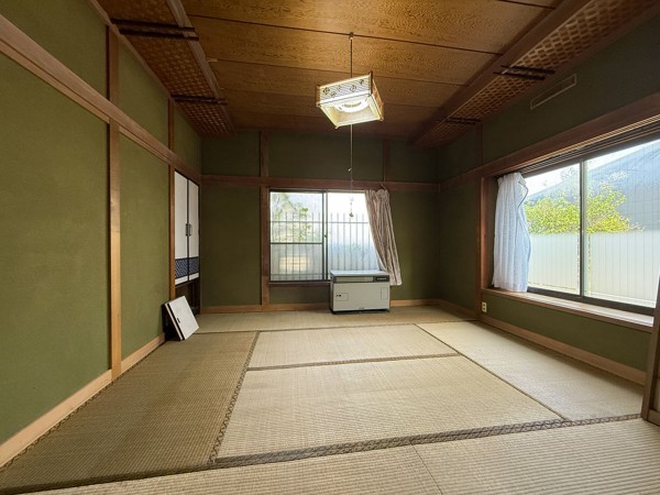 塩尻市大門、中古一戸建ての居間画像です