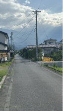 安曇野市穂高、土地の前面道路を含む現地写真画像です