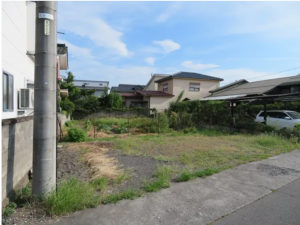 安曇野市穂高、土地の前面道路を含む現地写真画像です