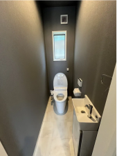 松本市蟻ケ崎、中古一戸建てのトイレ画像です