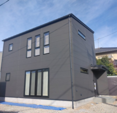 松本市沢村、新築一戸建ての外観画像です