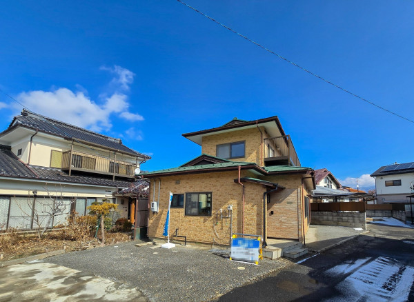 松本市大字笹賀、中古一戸建ての画像です
