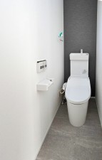 松本市横田、中古一戸建てのトイレ画像です