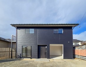 松本市横田、中古一戸建ての外観画像です