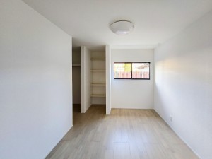 松本市横田、中古一戸建ての寝室画像です