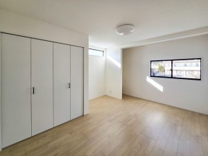 松本市横田、中古一戸建ての子ども部屋画像です