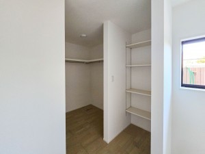 松本市横田、中古一戸建ての収納画像です