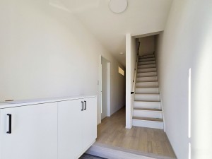 松本市横田、中古一戸建ての玄関画像です