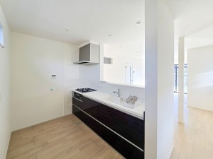 松本市横田、中古一戸建てのキッチン画像です