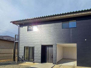 松本市横田、中古一戸建ての外観画像です