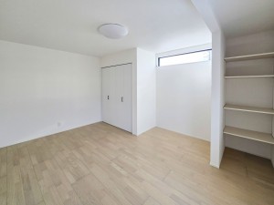 松本市横田、中古一戸建ての子ども部屋画像です