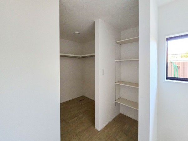 松本市横田、中古一戸建ての収納画像です