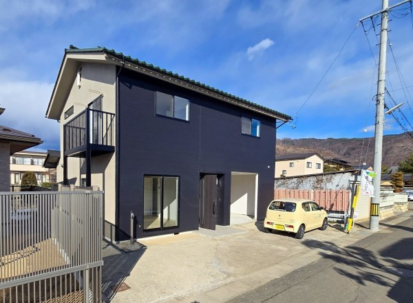 松本市横田、中古一戸建ての外観画像です