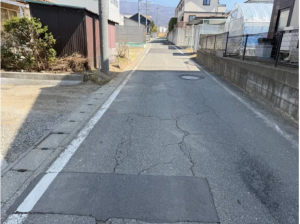 松本市、土地の前面道路を含む現地写真画像です
