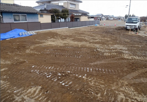 松本市大字笹賀、土地の前面道路を含む現地写真画像です