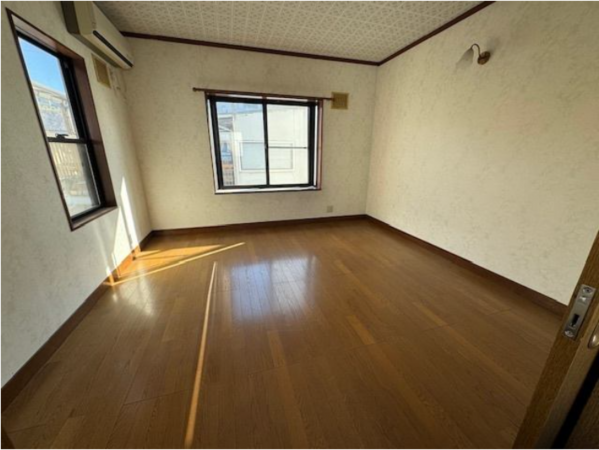 松本市女鳥羽、中古一戸建ての内装画像です