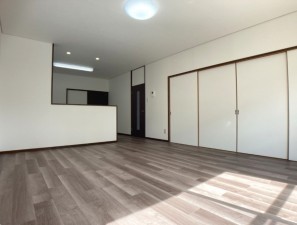 松本市大字笹賀、中古一戸建ての画像です